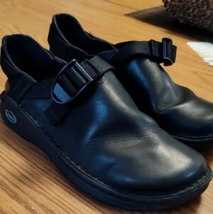 Chaco Women's Leather Shoe Size 7